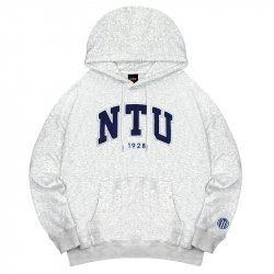 【限量40件，售完不補】NTU立體毛巾繡落肩帽T_麻花白