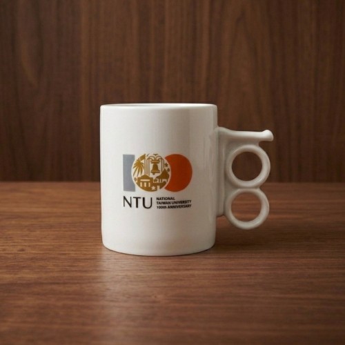 NTU100 校慶識別標誌100造型手把馬克杯 NTU100 校慶識別標誌100造型手把馬克杯