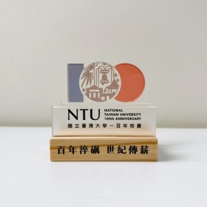 NTU100 校慶識別標誌名片座